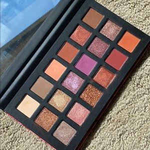 SUNDOWN PALETTE (HUDA DUPE)